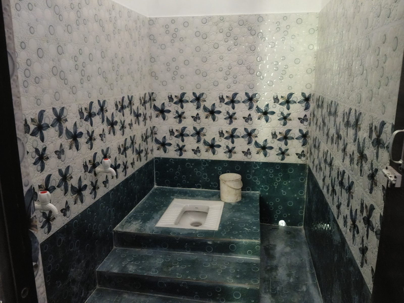 1 BHK Room — media 3