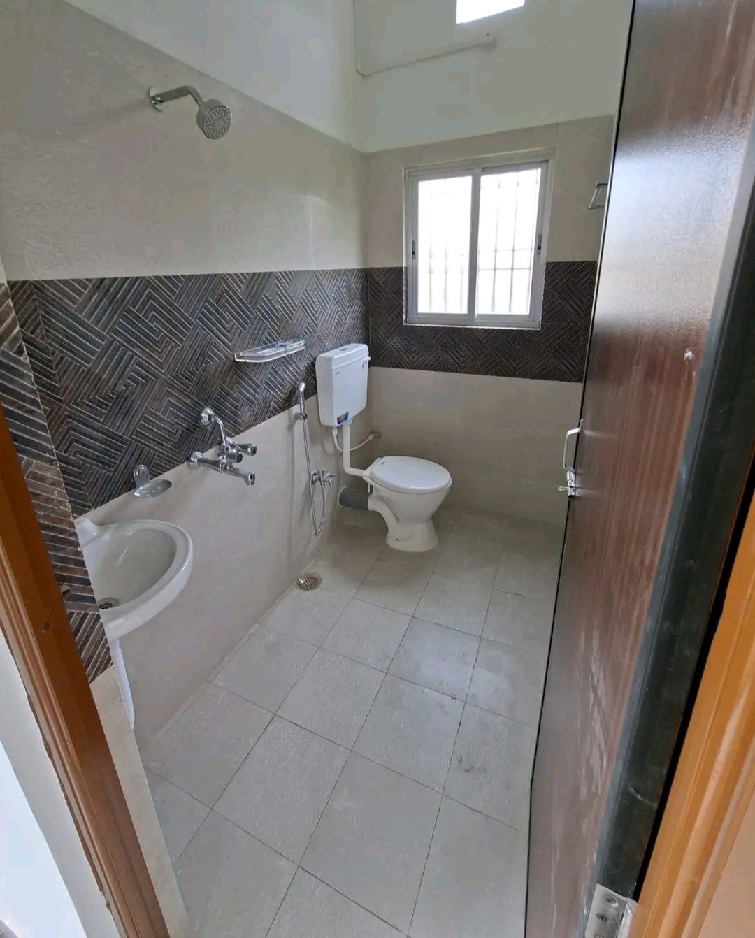 2 BHK Room — media 3
