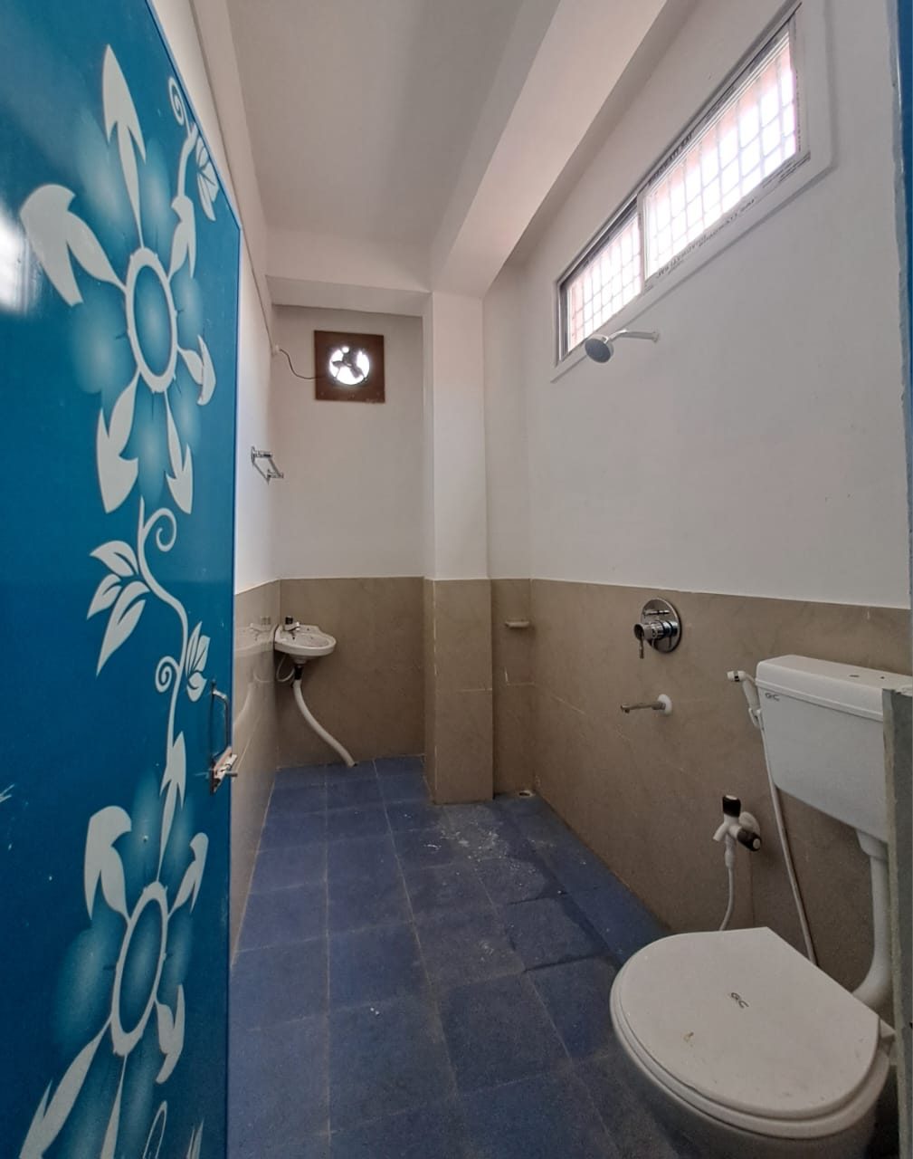 2 BHK Room — media 3