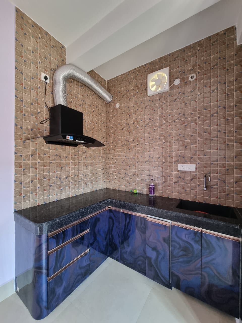 2 BHK Room — media 2